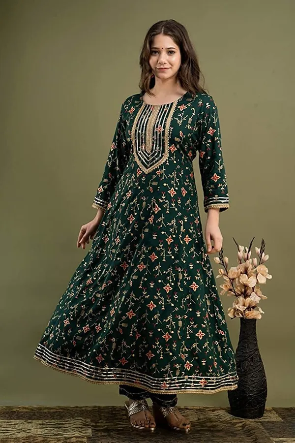 Green_Viscose_Rayon_Embroidered_Kurta_Palazzo_Set_For_Women