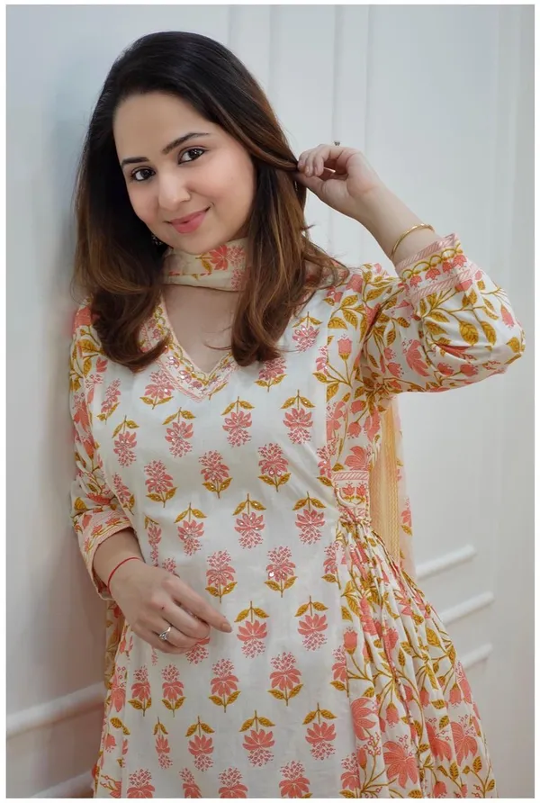 White_Cotton_Blend_Printed_Kurta_Salwar_Set_For_Women