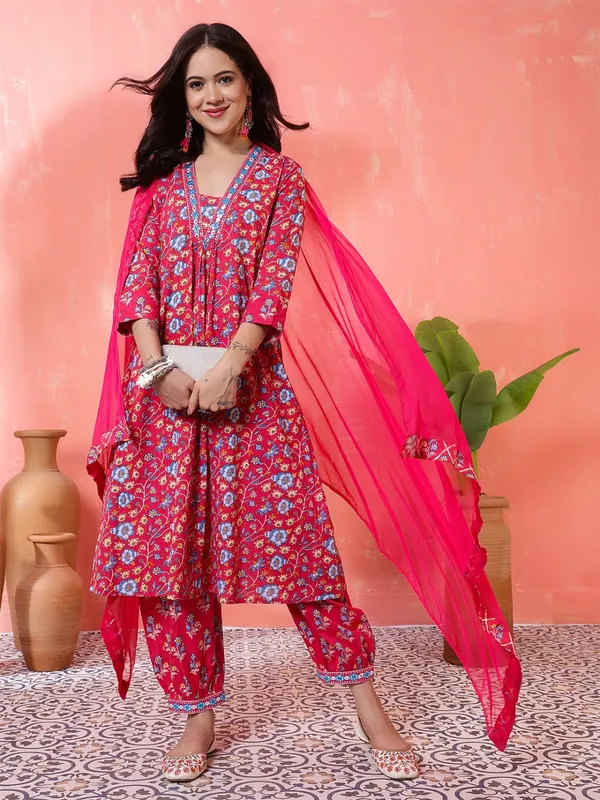 Pink_Embrodary_Cottaon_Kurta_Palazzo_With_Duptta_sets