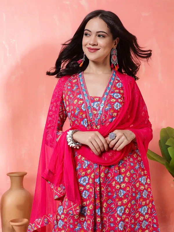 Pink_Embrodary_Cottaon_Kurta_Palazzo_With_Duptta_sets
