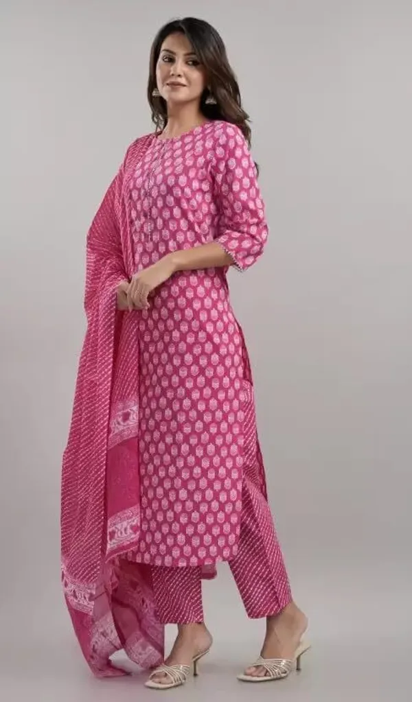 Pink_&_White_Cotton_Blend_Printed_Kurta_Pant_Set_For_Women