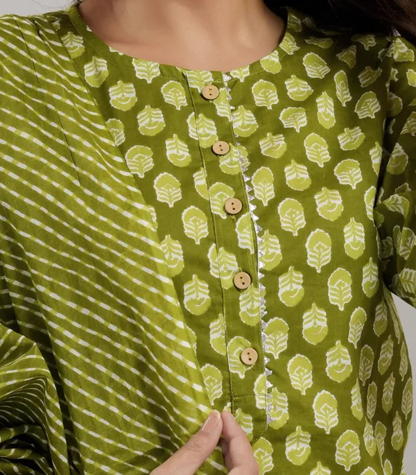 Orange_Cotton_Blend_Printed_Kurta_Pant_Set_For_Women
