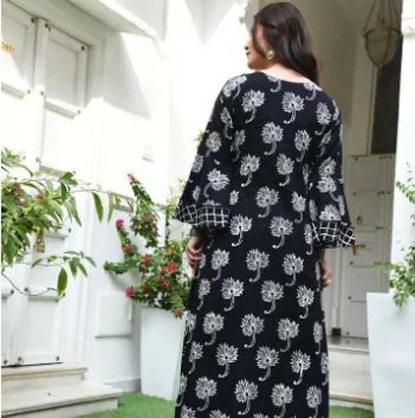 Black_&_White_Viscose_Rayon_Printed_Kurta_Sharara_Set_For_Women