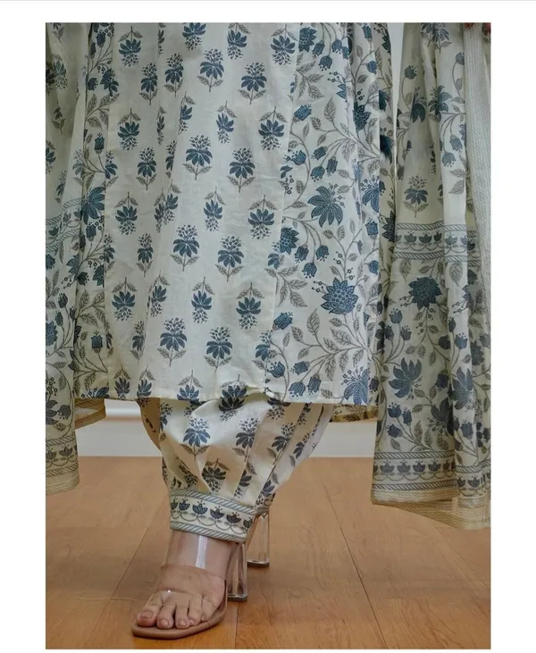 White_Cotton_Blend_Printed_Kurta_Salwar_Set_For_Women