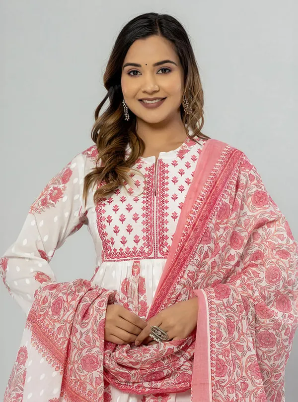 Women_Cotton_Embrodary_Kurta_Plazzo_&_Duptta_set