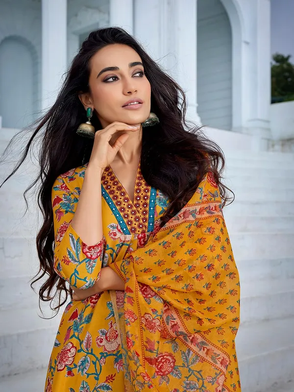 Yellow_Cotton_Kurta_Plazzo_Dupatta_sets