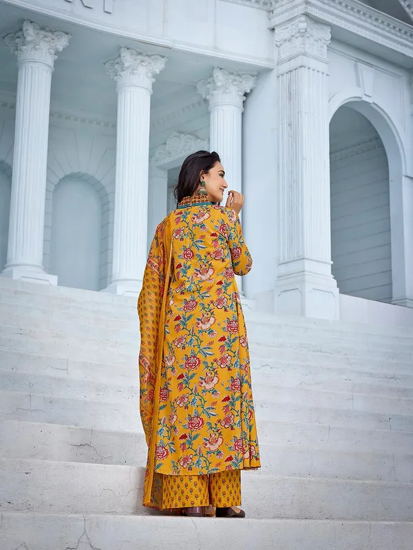 Yellow_Cotton_Kurta_Plazzo_Dupatta_sets