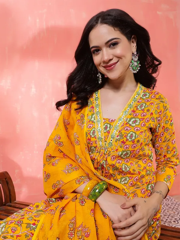 Yellow_Embrodary_Kurta_Plazzo_With_Dupatta_sets