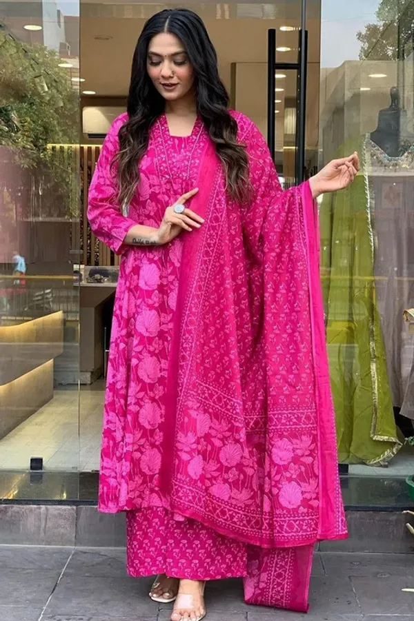 Pink_Cotton_Kurta_With_Pant_&_Dupatta_Set