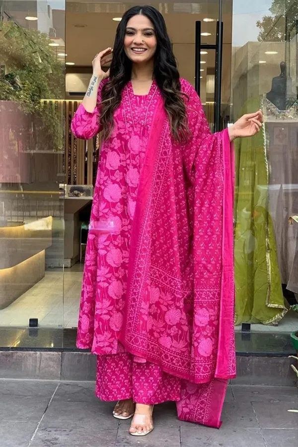 Pink_Cotton_Kurta_With_Pant_&_Dupatta_Set