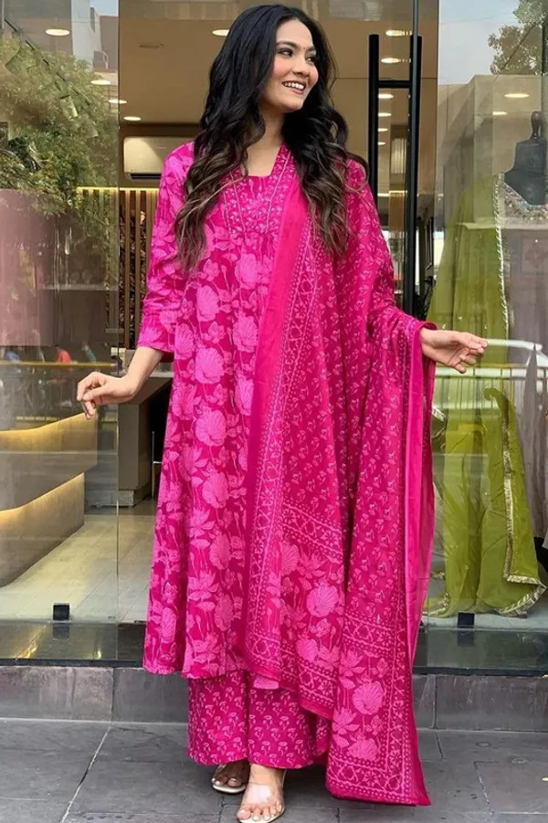 Pink_Cotton_Kurta_With_Pant_&_Dupatta_Set