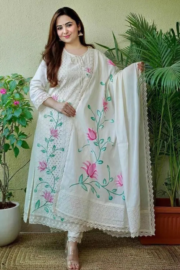Heavy_Premium_Chicken_Shifli_Cotton_Printed_Kurti_and_Pant_with_Mulmul_Dupatta