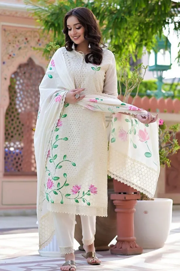 Heavy_Premium_Chicken_Shifli_Cotton_Printed_Kurti_and_Pant_with_Mulmul_Dupatta