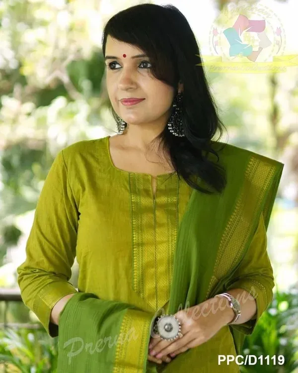 Green_Handloom_South_Cotton_Kurta_And_Pant_With_South_Cotton_Dupatta_Set