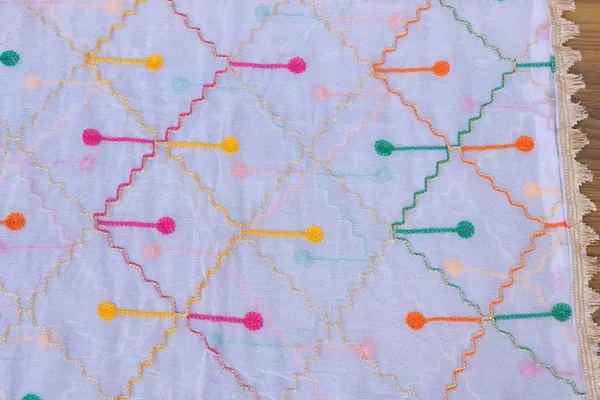White_Chiffon_Geometric_Print_Dupatta_For_Women