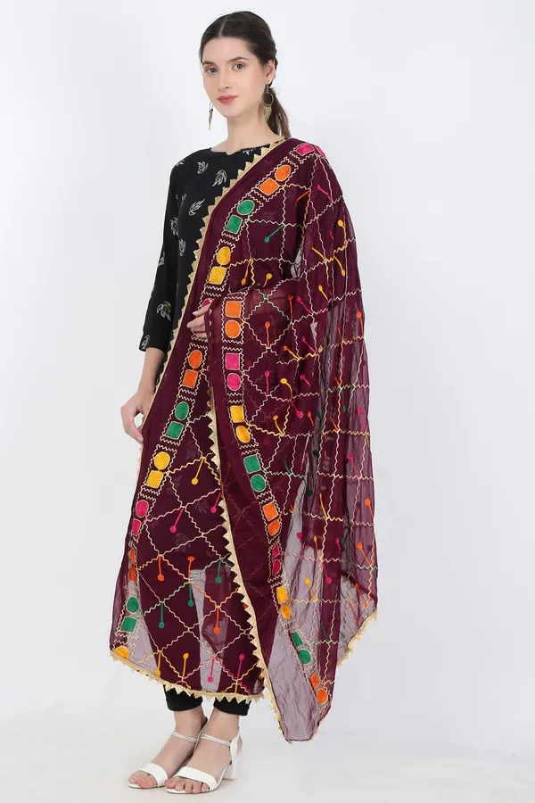 Maroon_Chiffon_Geometric_Print_Dupatta_For_Women