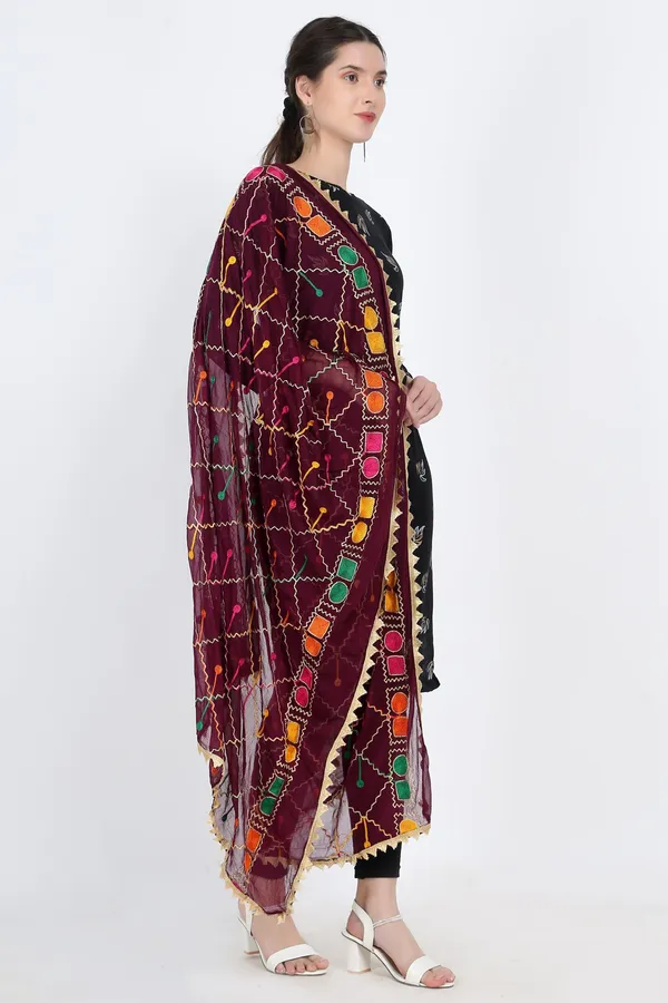 Maroon_Chiffon_Geometric_Print_Dupatta_For_Women