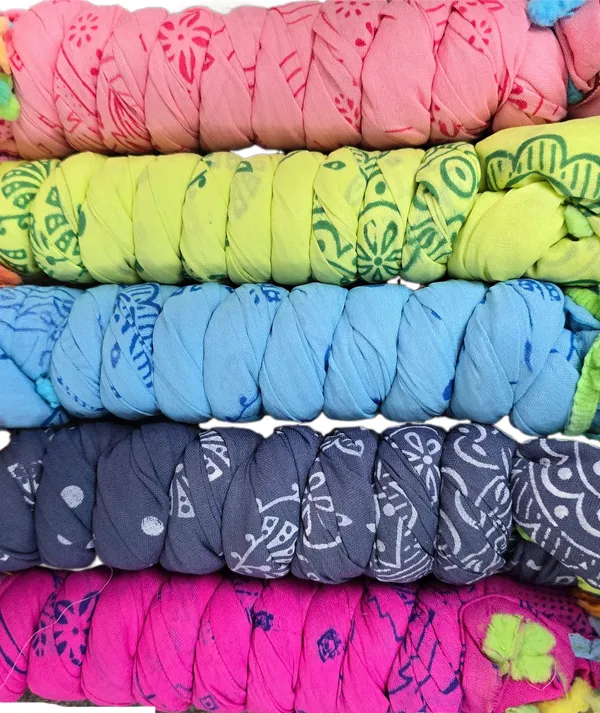 Multicolor_Cotton_Blend_Solid_Dupatta_For_Women_(Pack_Of_5)
