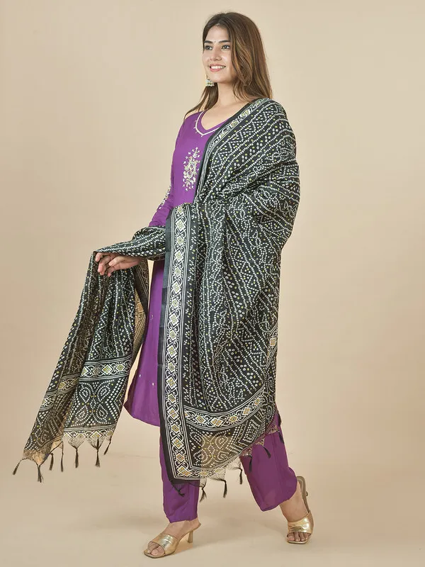 Black_Silk_Blend_Printed_Dupatta_For_Women