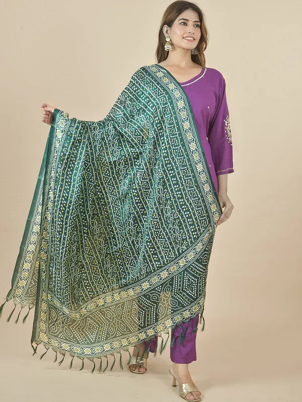 Green_Silk_Blend_Printed_Dupatta_For_Women
