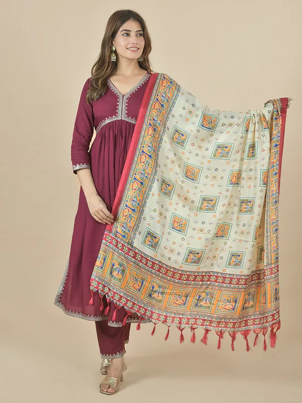 Multicolor_Silk_Blend_Printed_Dupatta_For_Women