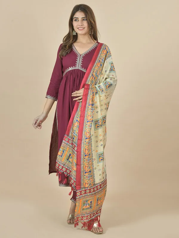 Multicolor_Silk_Blend_Printed_Dupatta_For_Women