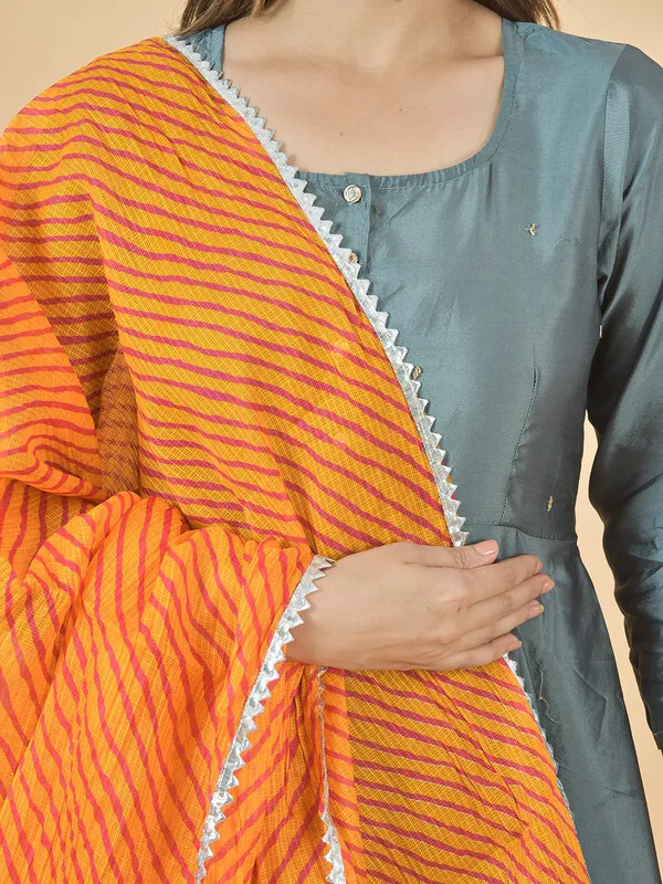 Silver_And_Orange_Kota_Doria_Striped_Dupatta_For_Women