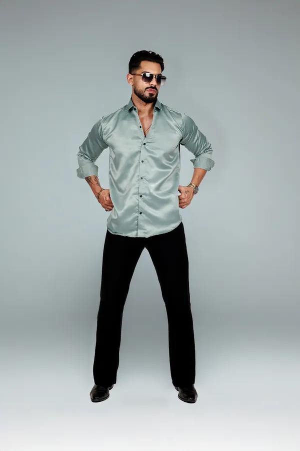 MEN'S_PLAIN_GREEN_SHIRT