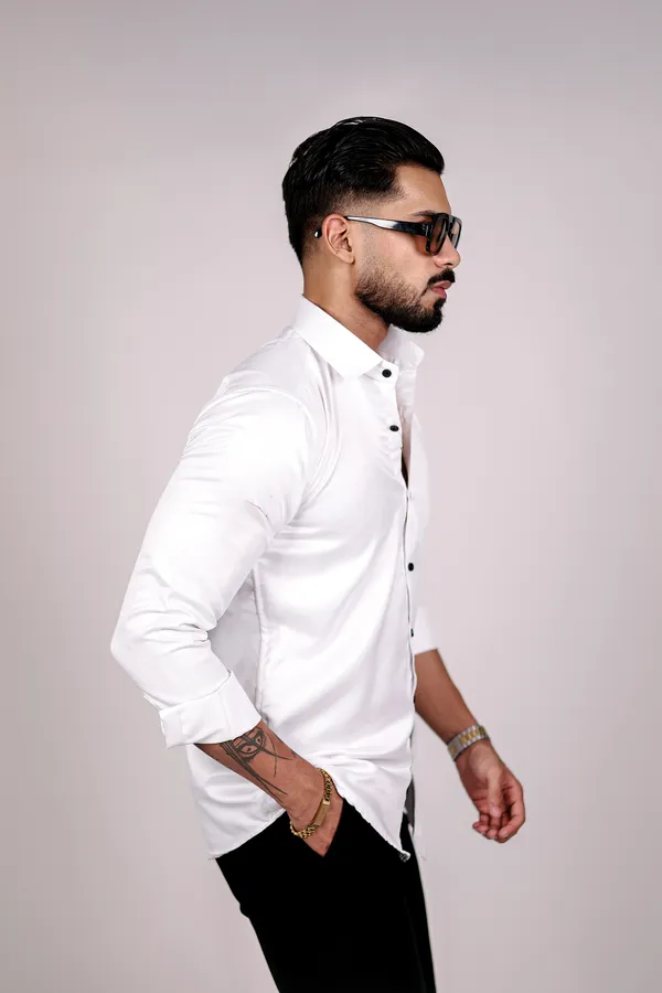 MEN'S_PLAIN_WHITE_SHIRT