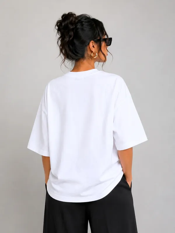 Blacksmith_White_Princess_Bow_Oversized_Rich_Cotton_Graphic_Print_T-Shirt_for_Women_&_Girls