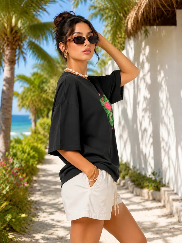 Blacksmith_Black_Tropical_Flamingo_Oversized_Rich_Cotton_Graphic_Print_T-Shirt_for_Women_&_Girls