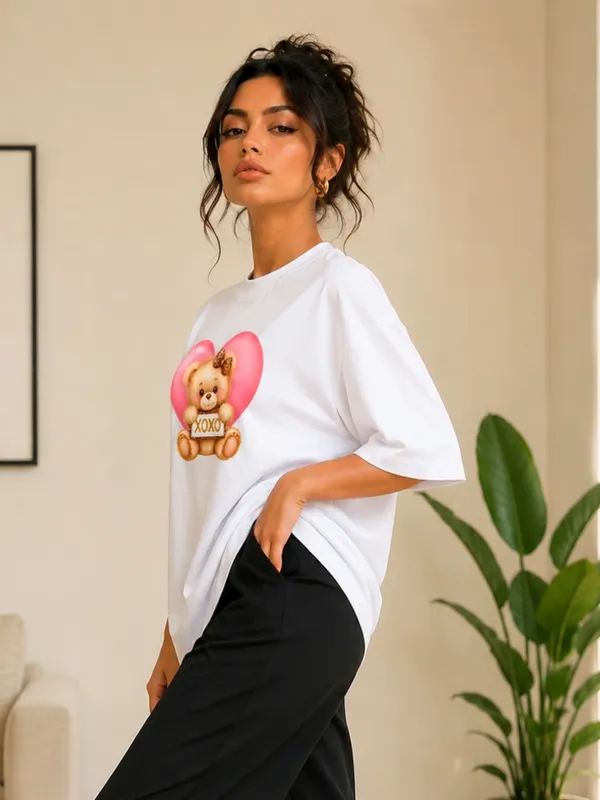Blacksmith_White_XOXO_Teddy_Oversized_Rich_Cotton_Graphic_Print_T-Shirt_for_Women_&_Girls