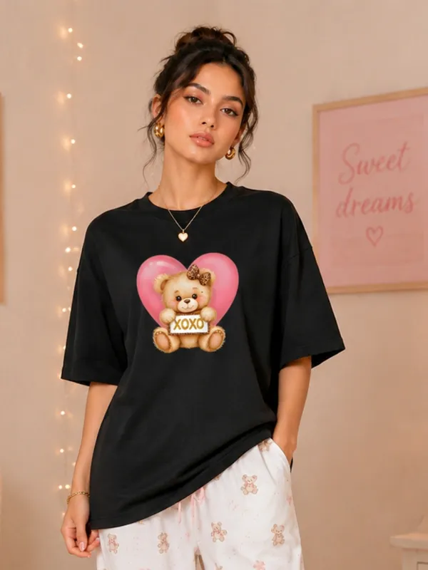 Blacksmith_Black_XOXO_Teddy_Oversized_Rich_Cotton_Graphic_Print_T-Shirt_for_Women_&_Girls