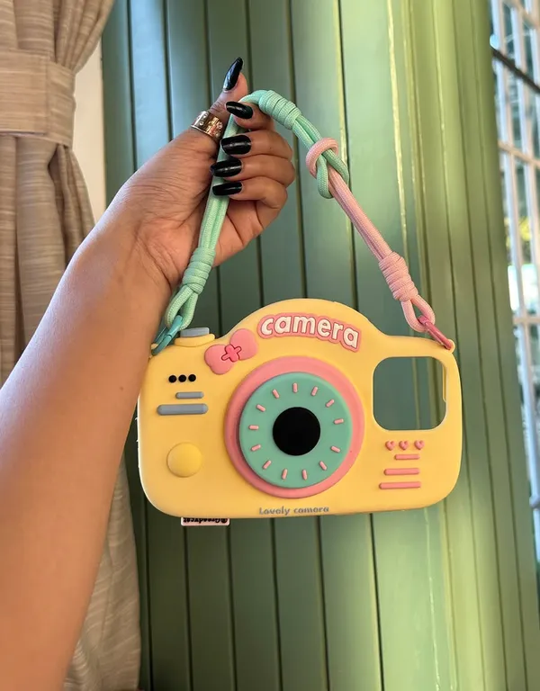 Retro_Camera_Shape_Silicone_Iphone_Case_With_Strap_(1_piece)