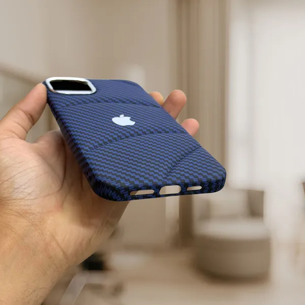 Velvet_Touch_Soft_Down_Jacket_Puffer_Case_With_Apple_Logo_For_iPhone_Series