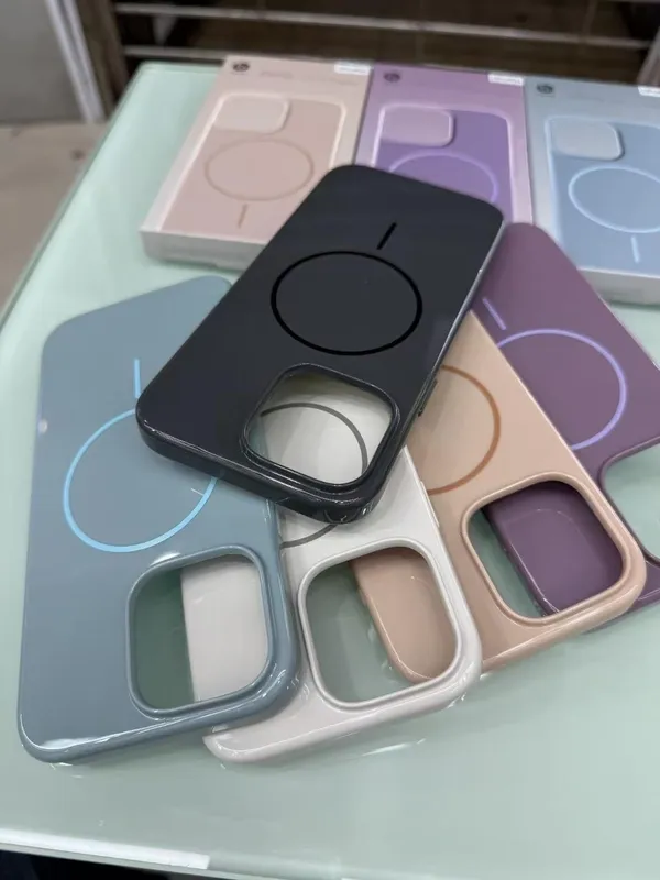 Apple_iPhone_Silicone_Case_with_Soft_Microfiber_Interior_and_MagSafe_Support_|_Smooth_Touch_and_Shockproof_Design