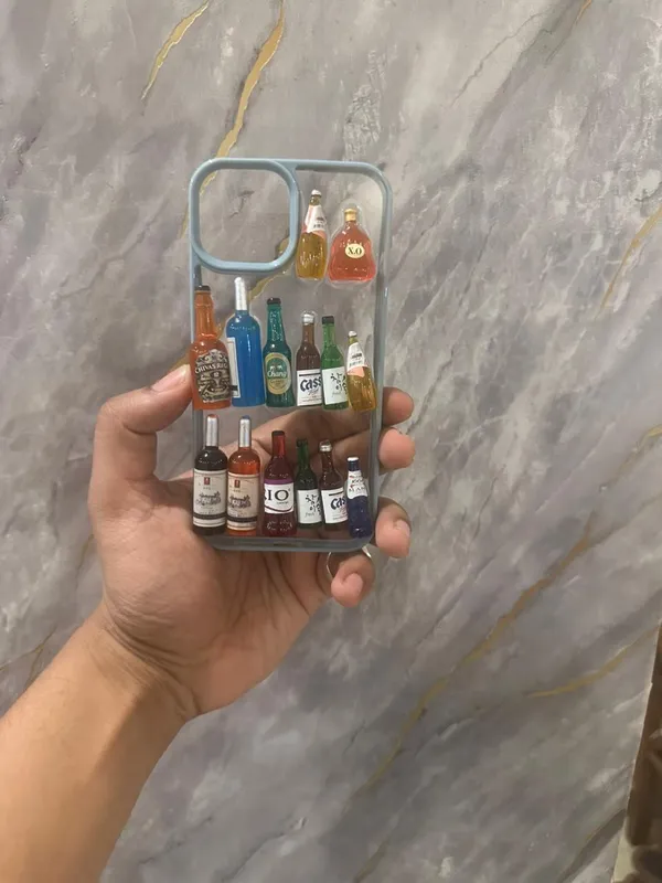 Cool_3D_Wine_Bottles_Transparent_Cover_With_Sky_Blue_Edges_For_iPhone_Series