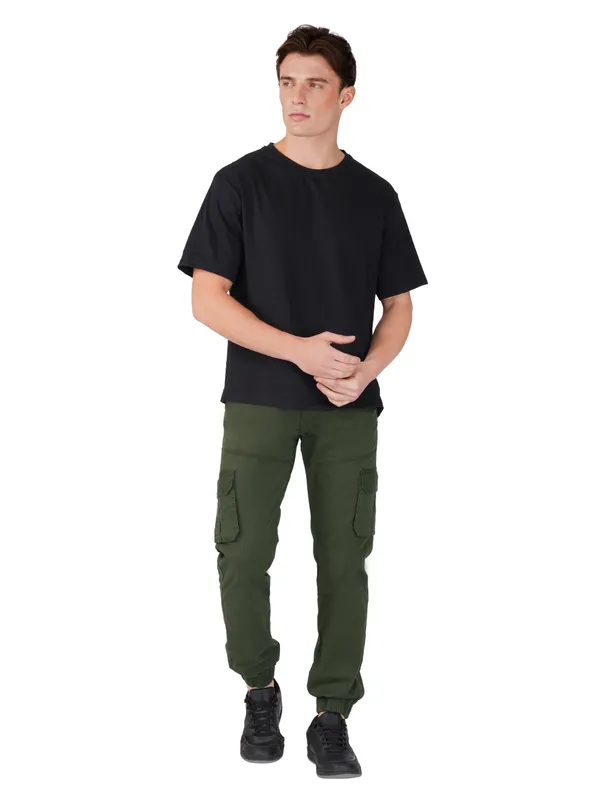 Dark_Green_Cotton_Regular_Fit_Cargo_For_Men
