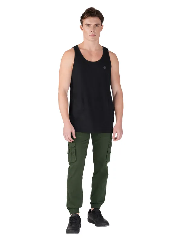 Dark_Green_Cotton_Regular_Fit_Cargo_For_Men