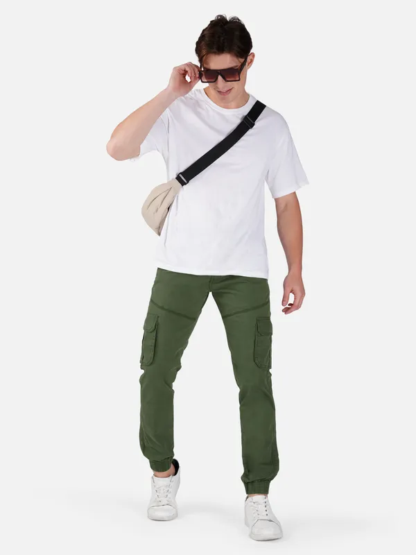 Light_Green_Cotton_Regular_Fit_Cargo_For_Men
