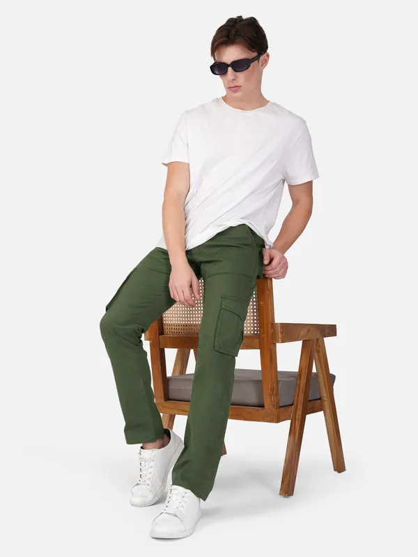 Light_Green_Cotton_Regular_Fit_Cargo_For_Men