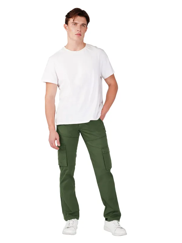 Light_Green_Cotton_Regular_Fit_Cargo_For_Men
