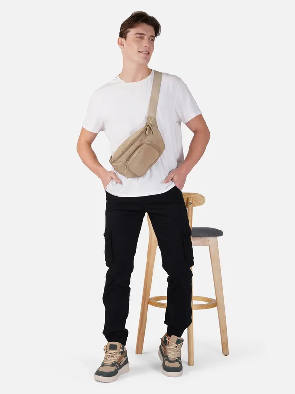 Black_Cotton_Regular_Fit_Cargo_For_Men
