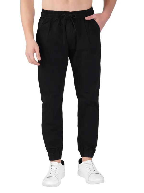 Black_Cotton_Blend_Regular_Fit_Joggers_For_Men