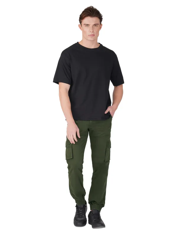 Dark_Green_Cotton_Regular_Fit_Cargo_For_Men