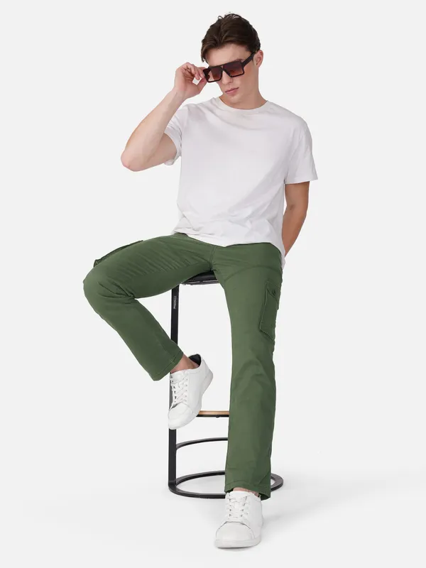 Light_Green_Cotton_Regular_Fit_Cargo_For_Men