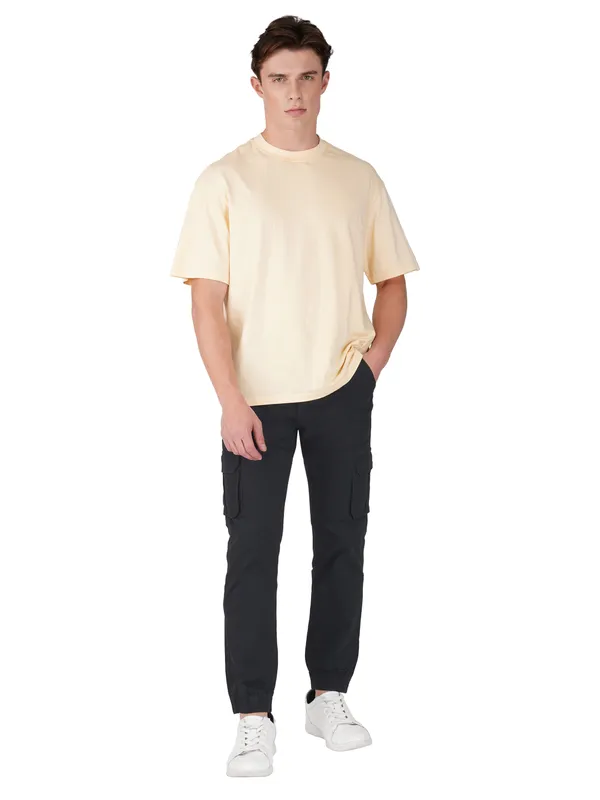 Black_Cotton_Regular_Fit_Cargo_For_Men