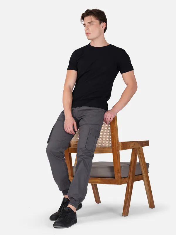 Grey_Cotton_Regular_Fit_Cargo_For_Men