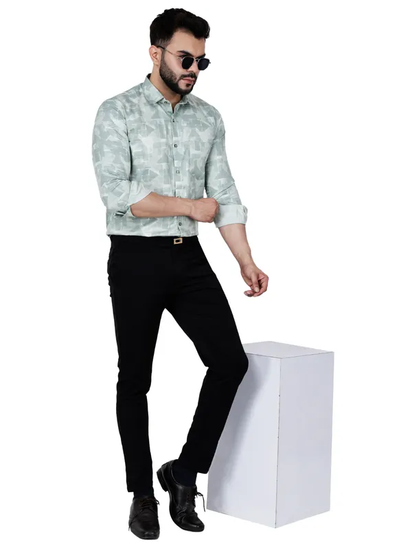 Airbrush_Green_Printed_Shirt