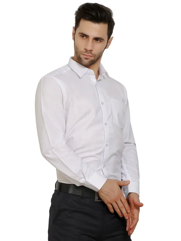 White_Classic_Cotton_Solid_Shirt_For_Men